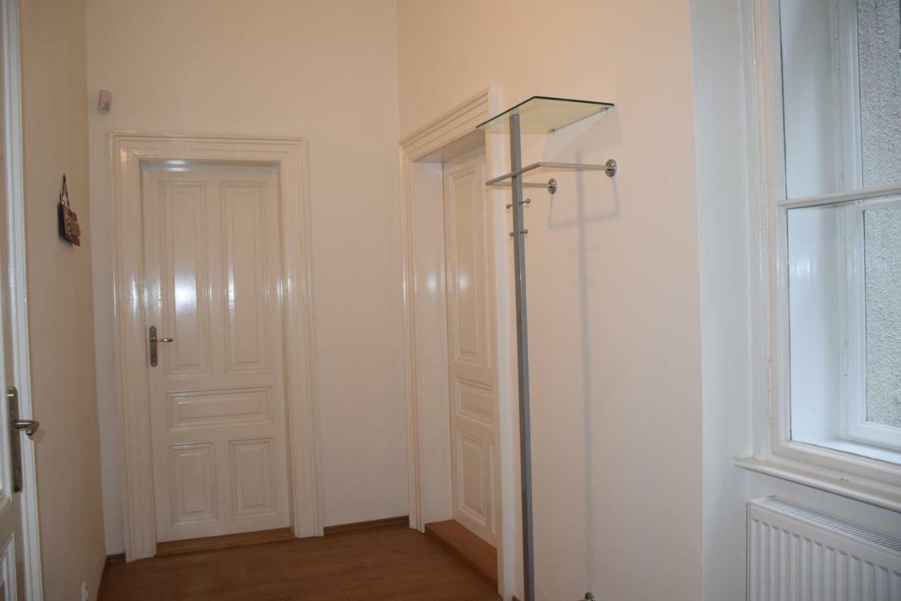 Tiva Downtown Apartments Prag Exterior foto