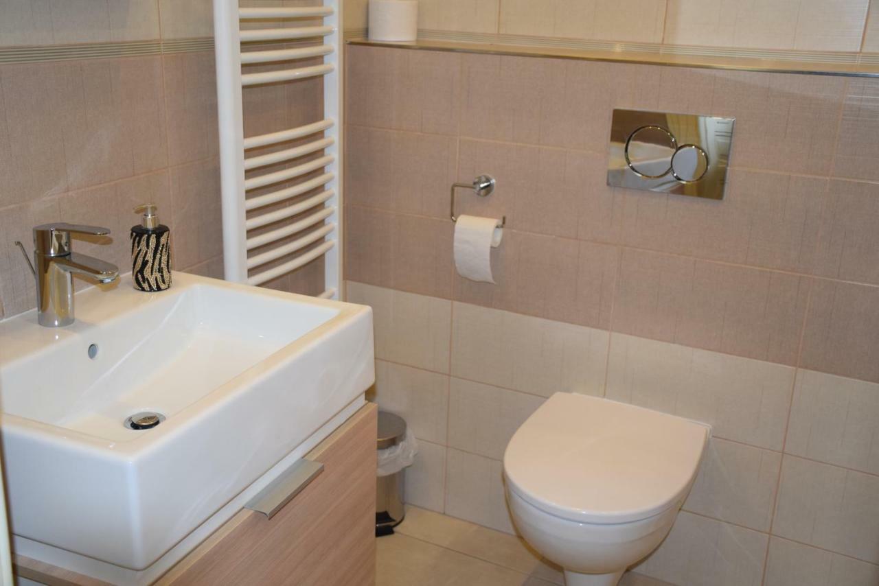 Tiva Downtown Apartments Prag Exterior foto