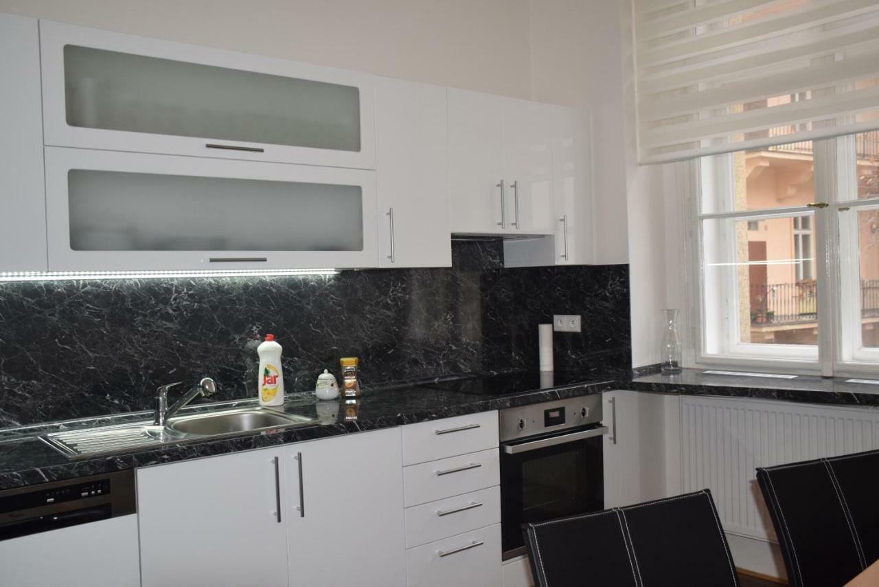 Tiva Downtown Apartments Prag Exterior foto